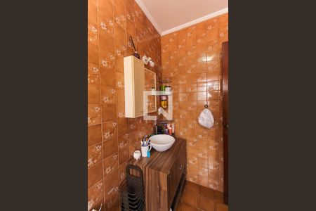 Casa à venda com 580m², 5 quartos e 8 vagasBanheiro da Suíte 4