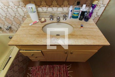 Casa à venda com 580m², 5 quartos e 8 vagasBanheiro da Suíte 2