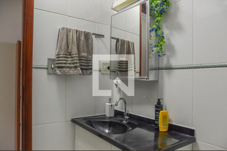 Casa à venda com 82m², 2 quartos e 1 vaga Casa à venda com 82m², 2 quartos e 1 vagaBanheiro