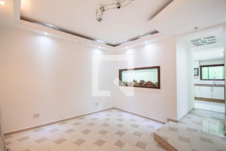 Sala de Estar de casa para alugar com 3 quartos, 330m² em Km 18, Osasco
