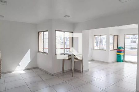 Apartamento à venda com 30m², 1 quarto e 1 vaga Apartamento à venda com 30m², 1 quarto e 1 vagaÁrea comum - Salão de festas