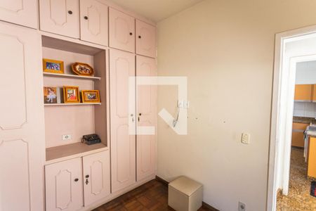 Casa à venda com 200m², 4 quartos e 4 vagasQuarto de Serviço