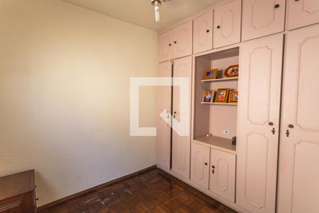 Casa à venda com 200m², 4 quartos e 4 vagasQuarto de Serviço