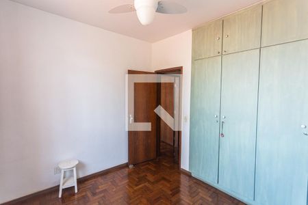 Casa à venda com 200m², 4 quartos e 4 vagasQuarto 2