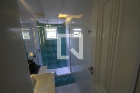 Casa de condomínio à venda com 308m², 4 quartos e 2 vagasBanheiro Social