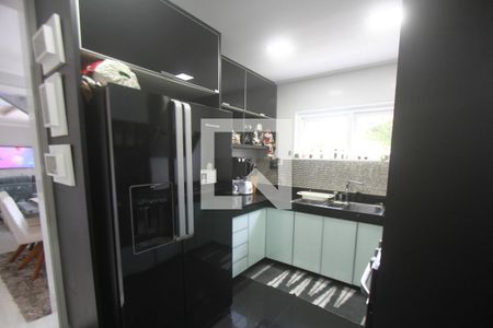 Casa de condomínio à venda com 308m², 4 quartos e 2 vagasCozinha