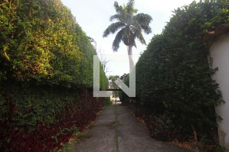 Casa de condomínio à venda com 308m², 4 quartos e 2 vagasÁrea comum - Área verde com campo de Futebol