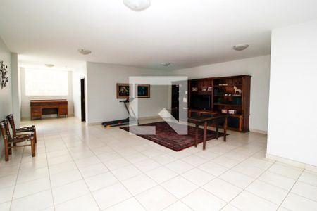 Apartamento à venda com 540m², 5 quartos e 6 vagasSala 2