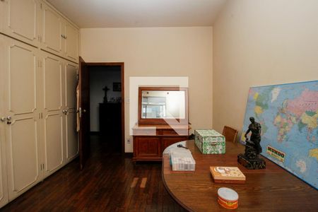 Apartamento à venda com 540m², 5 quartos e 6 vagasQuarto 2