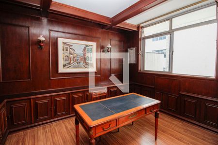 Apartamento à venda com 540m², 5 quartos e 6 vagasEscritório