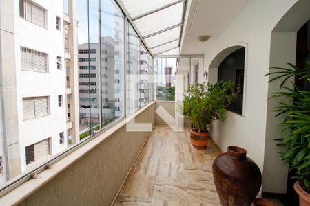 Apartamento à venda com 540m², 5 quartos e 6 vagasVaranda da Sala