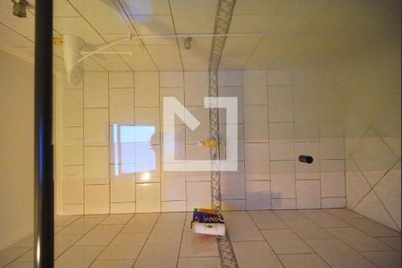 Detalhe do banheiro de apartamento para alugar com 1 quarto, 51m² em Centro, São Leopoldo