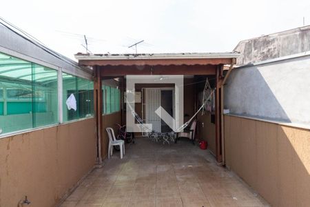 Casa à venda com 90m², 2 quartos e 1 vaga Casa à venda com 90m², 2 quartos e 1 vagaVaranda