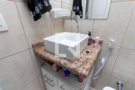Casa à venda com 90m², 2 quartos e 1 vaga Casa à venda com 90m², 2 quartos e 1 vagaBanheiro