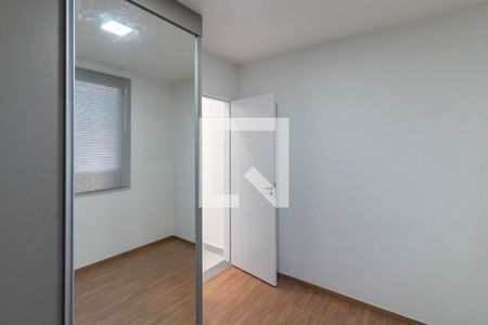 Quarto 1 de apartamento para alugar com 2 quartos, 43m² em Estoril, Belo Horizonte