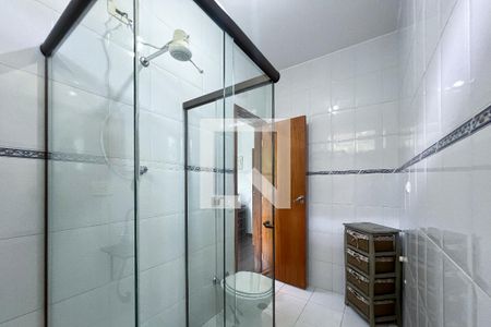 Casa à venda com 385m², 5 quartos e 3 vagas Casa à venda com 385m², 5 quartos e 3 vagasBanheiro da Suíte 1