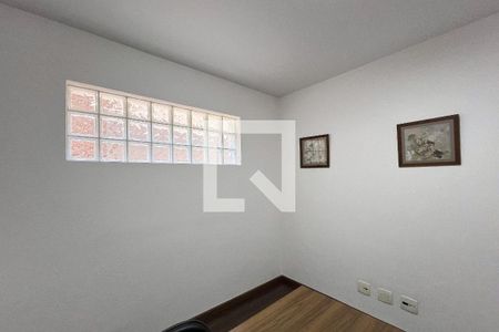 Casa à venda com 385m², 5 quartos e 3 vagas Casa à venda com 385m², 5 quartos e 3 vagasSala 3