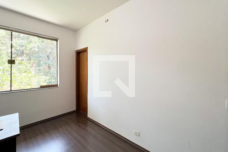Casa à venda com 385m², 5 quartos e 3 vagas Casa à venda com 385m², 5 quartos e 3 vagasSuite 1
