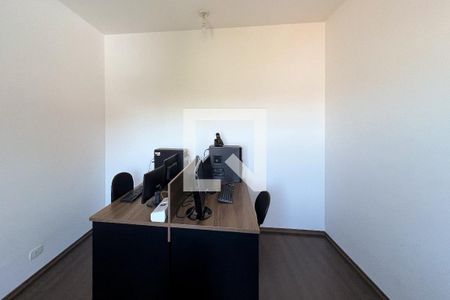 Casa à venda com 385m², 5 quartos e 3 vagas Casa à venda com 385m², 5 quartos e 3 vagasQuarto 3