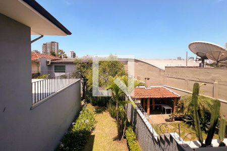 Casa à venda com 385m², 5 quartos e 3 vagas Casa à venda com 385m², 5 quartos e 3 vagasVista