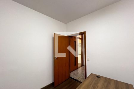 Casa à venda com 385m², 5 quartos e 3 vagas Casa à venda com 385m², 5 quartos e 3 vagasSala 3