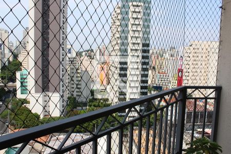 Apartamento à venda com 54m², 2 quartos e 1 vagaSacada no quarto 2