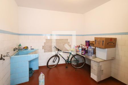 Casa à venda com 160m², 3 quartos e 5 vagasLavanderia