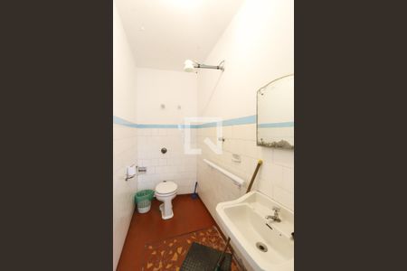 Casa à venda com 160m², 3 quartos e 5 vagasBanheiro de serviço