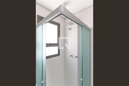 Banheiro de kitnet/studio para alugar com 1 quarto, 55m² em Vila Nova Conceição, São Paulo