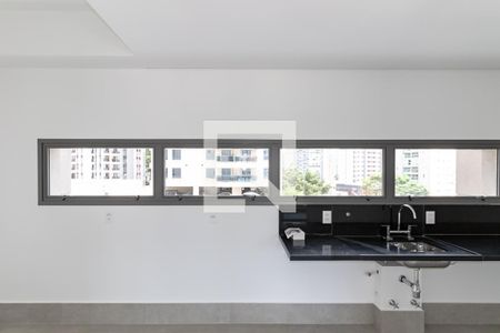 Cozinha de kitnet/studio para alugar com 1 quarto, 55m² em Vila Nova Conceição, São Paulo
