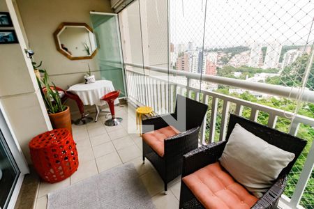 Apartamento à venda com 120m², 3 quartos e 2 vagas Apartamento à venda com 120m², 3 quartos e 2 vagasVaranda da Sala