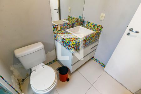 Apartamento à venda com 120m², 3 quartos e 2 vagas Apartamento à venda com 120m², 3 quartos e 2 vagasBanheiro da Suíte 2