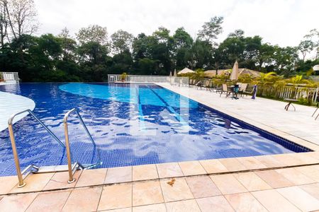 Apartamento à venda com 120m², 3 quartos e 2 vagas Apartamento à venda com 120m², 3 quartos e 2 vagasÁrea comum - Piscina