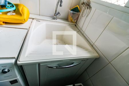 Apartamento à venda com 120m², 3 quartos e 2 vagas Apartamento à venda com 120m², 3 quartos e 2 vagasDetalhe da area de serviço