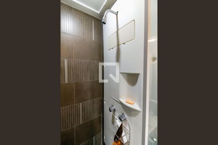 Apartamento à venda com 120m², 3 quartos e 2 vagas Apartamento à venda com 120m², 3 quartos e 2 vagasBanheiro da Suíte 1