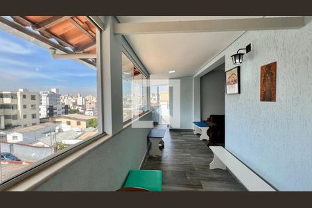 Apartamento à venda com 125m², 2 quartos e 1 vaga Apartamento à venda com 125m², 2 quartos e 1 vagaTerraço