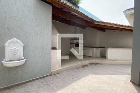 Casa de condomínio à venda com 414m², 4 quartos e 3 vagasChurrasqueira