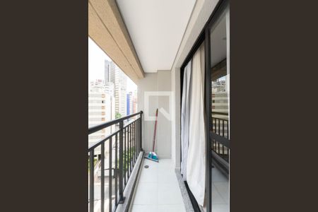 Apartamento à venda com 24m², 1 quarto e sem vaga Apartamento à venda com 24m², 1 quarto e sem vagaSacada