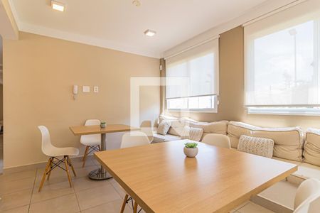 Apartamento à venda com 35m², 2 quartos e 1 vaga Apartamento à venda com 35m², 2 quartos e 1 vagaÁrea comum - Salão de festas