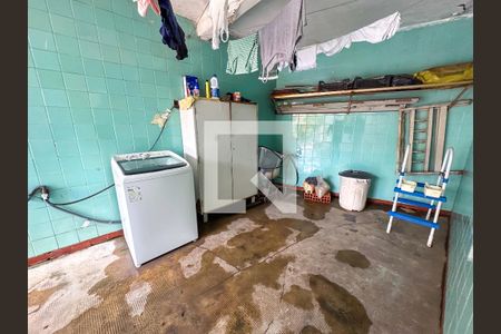 Casa à venda com 250m², 3 quartos e 4 vagasÁrea de Serviço