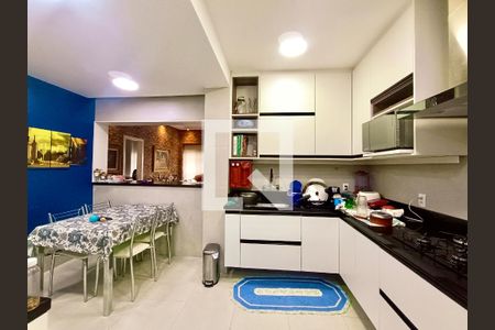 Apartamento para alugar com 170m², 5 quartos e sem vaga Apartamento para alugar com 170m², 5 quartos e sem vagaCopa / Cozinha americana