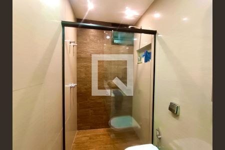 Apartamento para alugar com 170m², 5 quartos e sem vaga Apartamento para alugar com 170m², 5 quartos e sem vagaBanheiro social 2