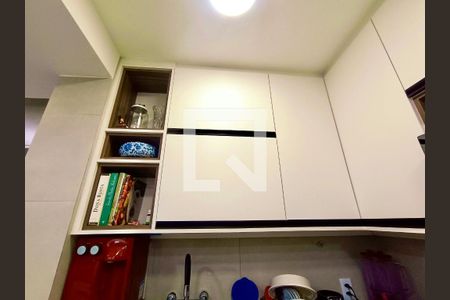 Apartamento para alugar com 170m², 5 quartos e sem vaga Apartamento para alugar com 170m², 5 quartos e sem vagaCopa / Cozinha americana