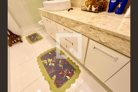 Apartamento para alugar com 170m², 5 quartos e sem vaga Apartamento para alugar com 170m², 5 quartos e sem vagaSuíte banheiro