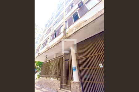 Apartamento para alugar com 170m², 5 quartos e sem vaga Apartamento para alugar com 170m², 5 quartos e sem vagaFachada com cartaz QA.