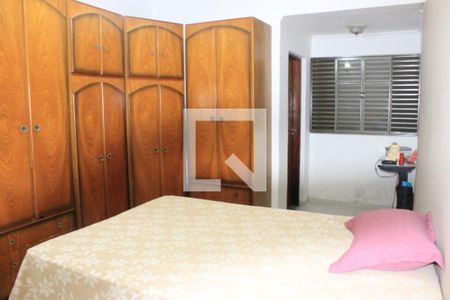 Casa à venda com 200m², 3 quartos e 3 vagasQuarto 2