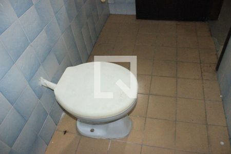 Casa à venda com 200m², 3 quartos e 3 vagasEdícula - banheiro 3