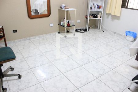 Casa à venda com 200m², 3 quartos e 3 vagasQuarto 1 vista do piso