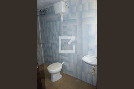 Casa à venda com 200m², 3 quartos e 3 vagasEdícula - banheiro 3