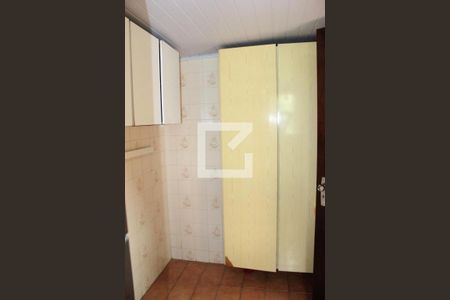 Casa à venda com 200m², 3 quartos e 3 vagasCozinha - Dispensa